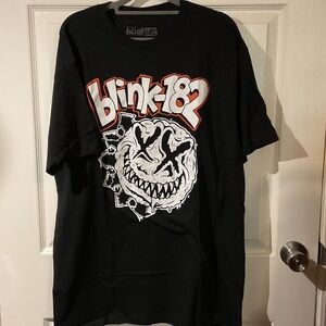 NWT Black Graphic Blink 182 World Tour Band T‑Shirt